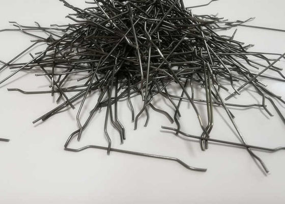 Fraco enganchado termina o material de agressão de aço do fio de aço da resistência da fibra 0.6mm